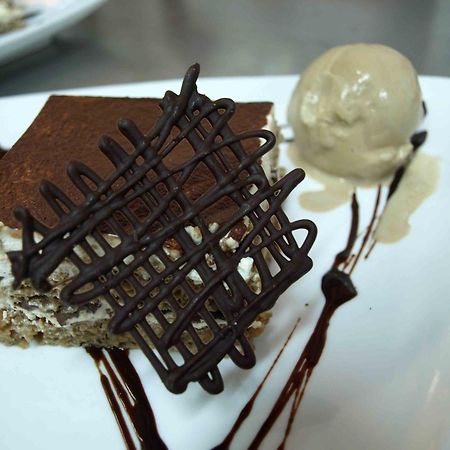 Hotel Txartel Lasarte Oria ภายนอก รูปภาพ