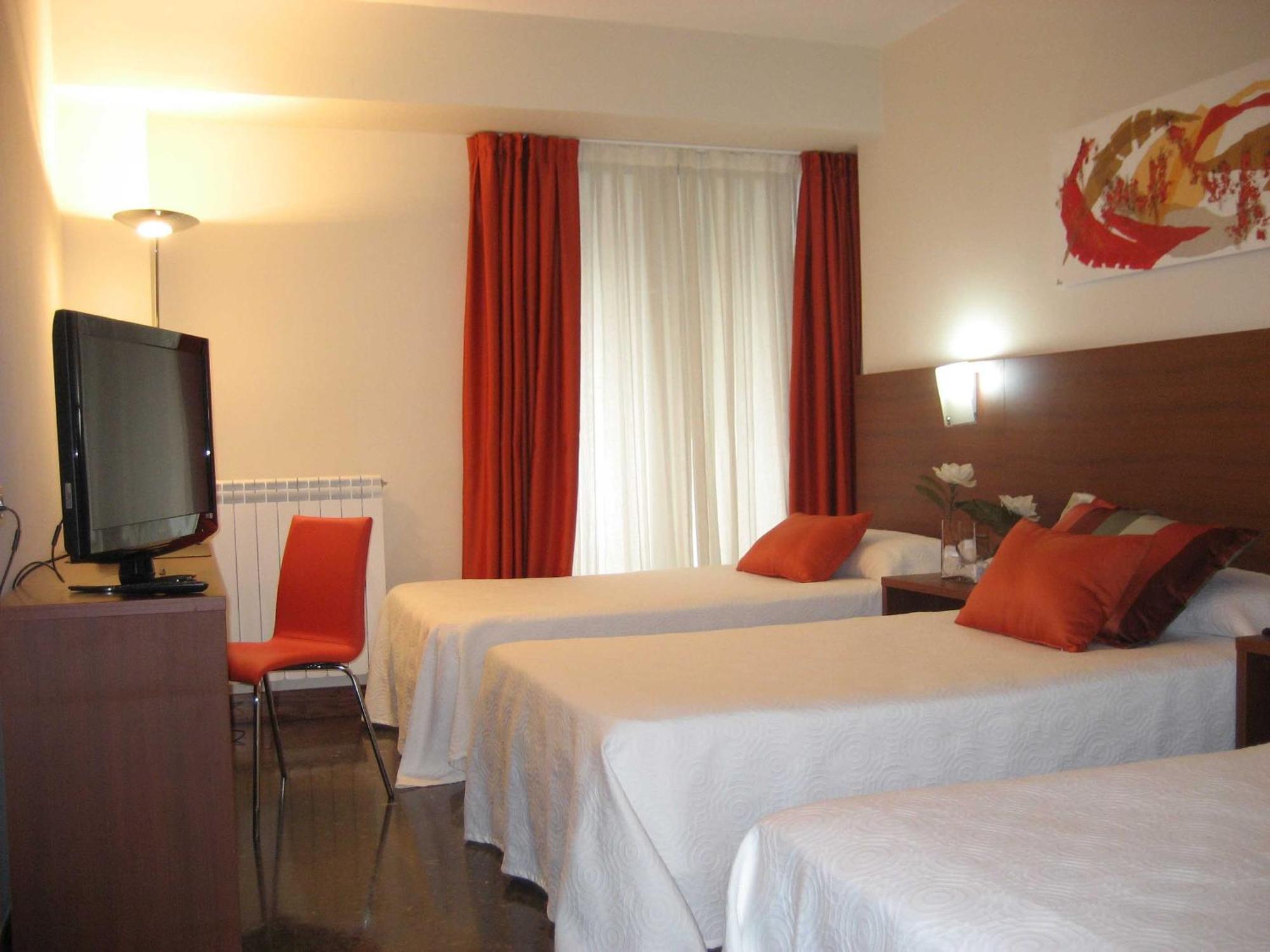 Hotel Txartel Lasarte Oria ภายนอก รูปภาพ