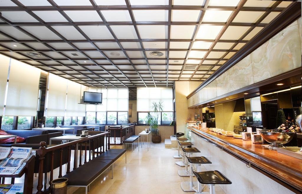 Hotel Txartel Lasarte Oria ภายนอก รูปภาพ
