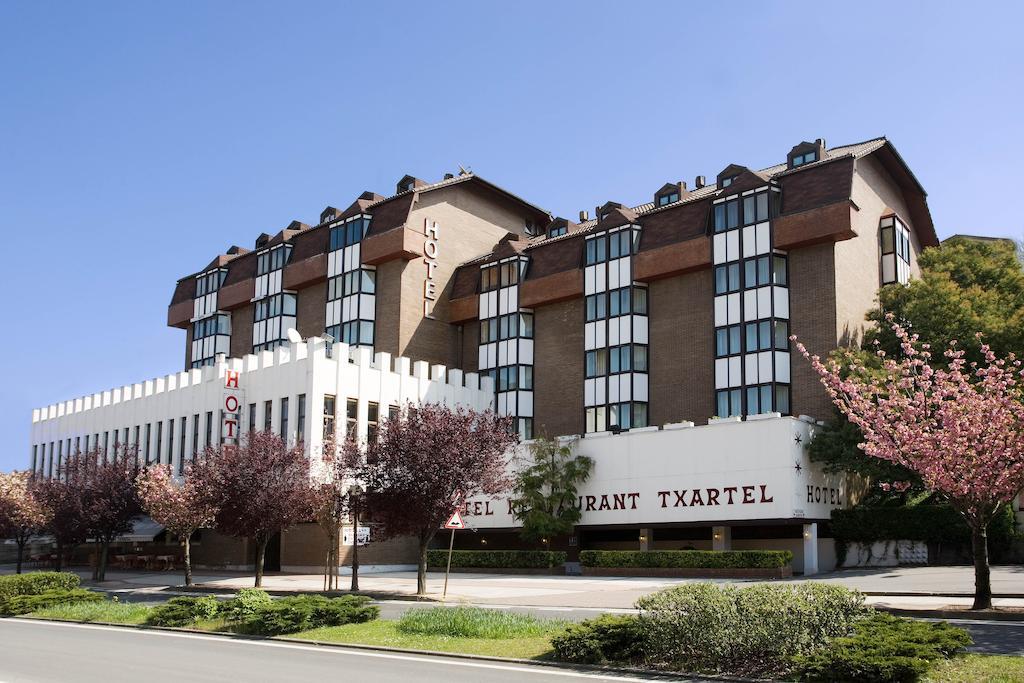 Hotel Txartel Lasarte Oria ภายนอก รูปภาพ