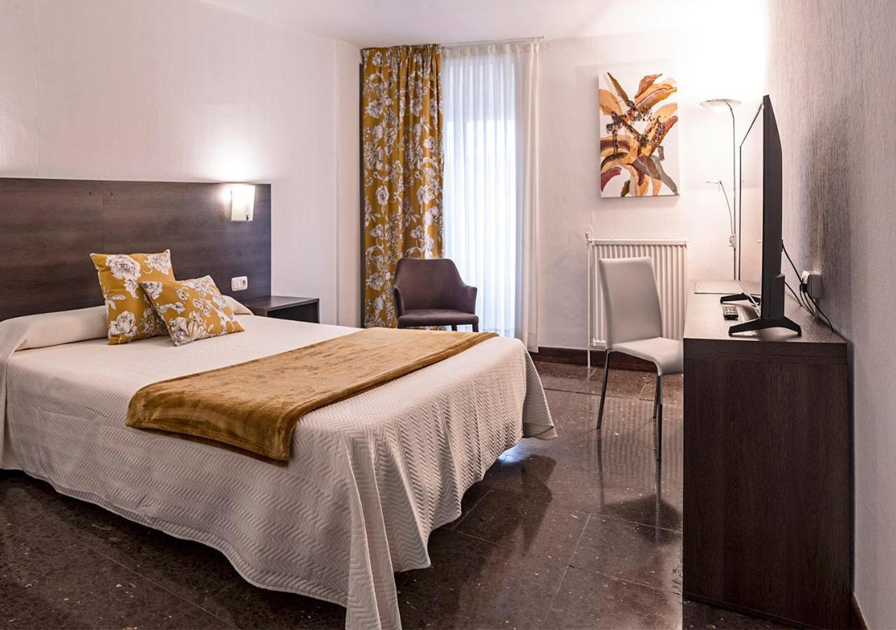 Hotel Txartel Lasarte Oria ภายนอก รูปภาพ