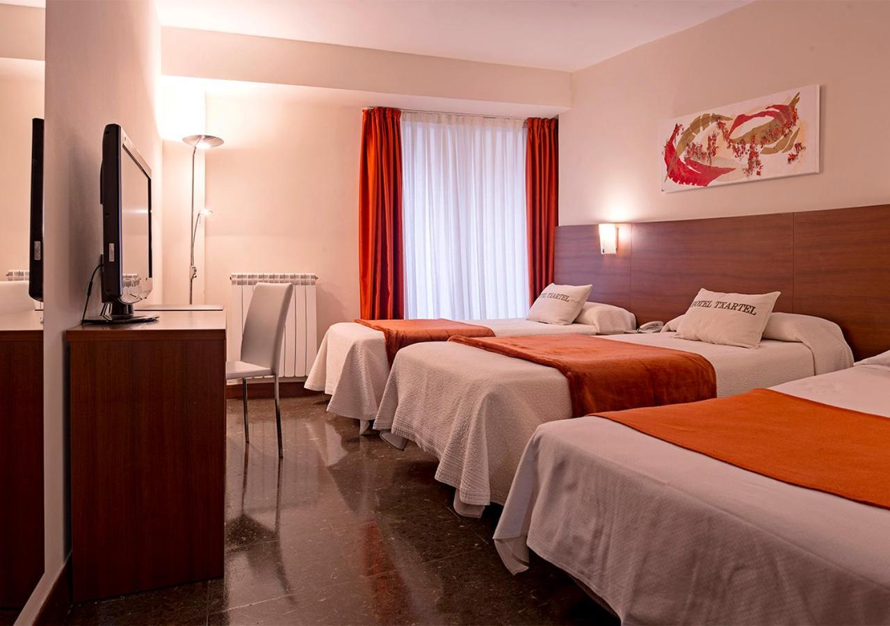 Hotel Txartel Lasarte Oria ภายนอก รูปภาพ